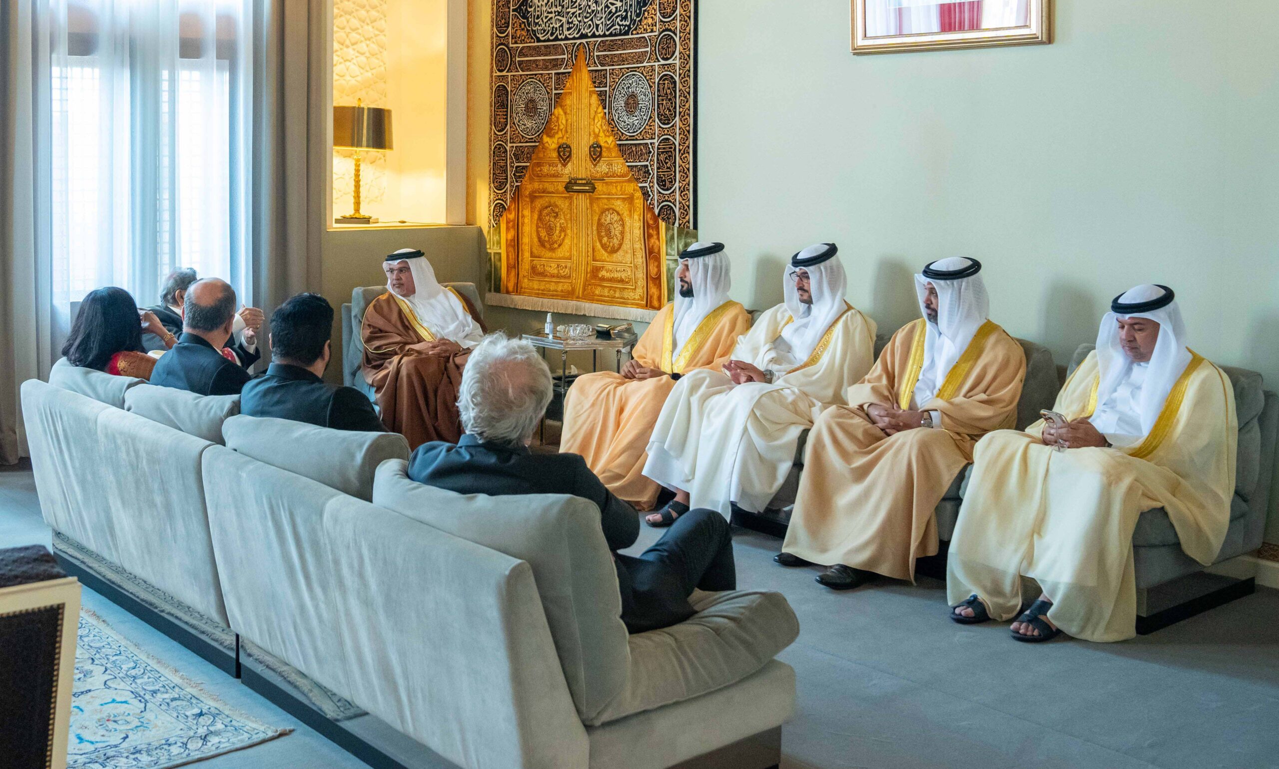 HRH the Crown Prince and Prime Minister meets with the Chairman of ...