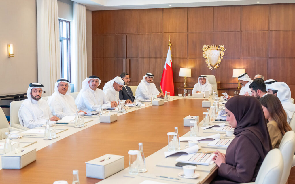 سمو ولي العهد رئيس مجلس الوزراء يطلع على مستجدات تنفيذ خطة تطوير مدينة المحرق وإعادة تطوير المنطقة التاريخية لسوق المنامة