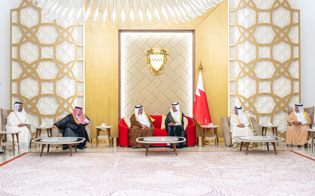 سمو ولي العهد رئيس مجلس الوزراء: مسيرة العمل الخليجي المشترك تواصل البناء على ما تحقق من منجزاتٍ في مختلف القطاعات مستندةً إلى ما يجمع دول مجلس التعاون من شراكاتٍ استراتيجية